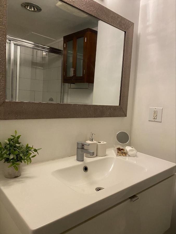 Lovely Condo Vancouver Dış mekan fotoğraf